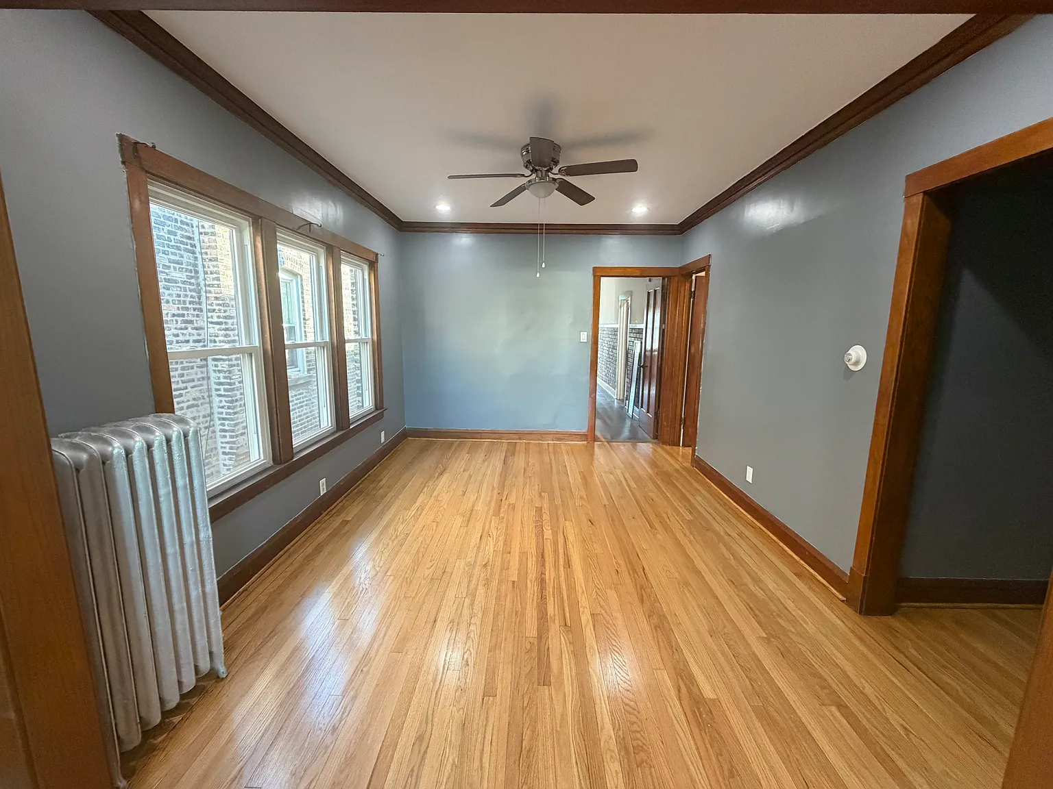 3 bed, $1,850 — Photo 2