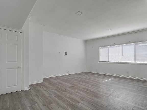 3rd image of 736 Grand Ave #B