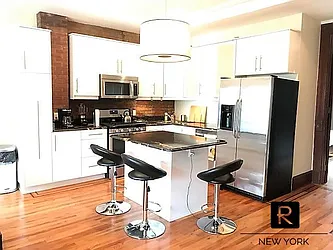 Rented by R New York