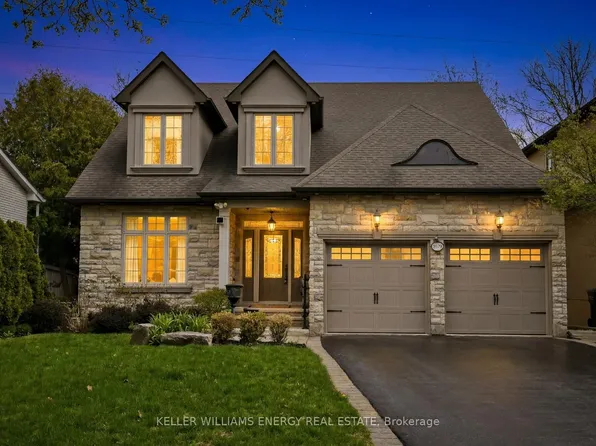 768 Duchess Dr, Mississauga, ON L4Y 1H7