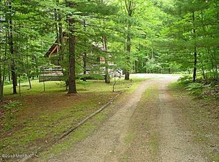 8271 Highland Trl, Stanwood, MI