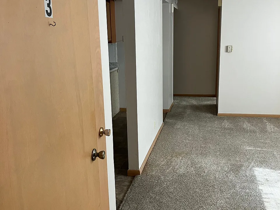 821 J St #3