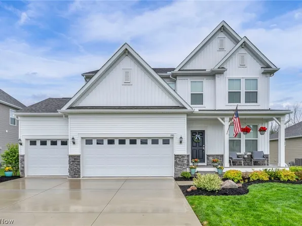 180 Country Meadow Ln, Wadsworth, OH 44281