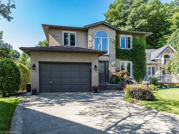 12 Barrington Ct, Hamilton, ON L9H 6S7