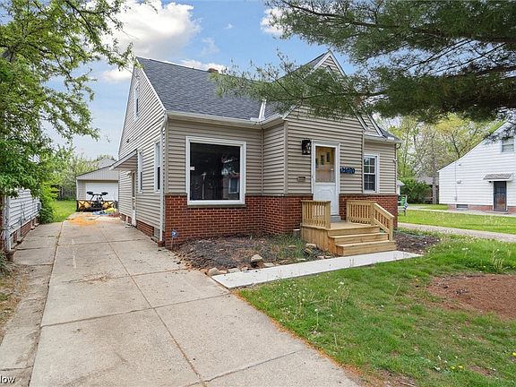 2nd image of 21070 Goller Ave