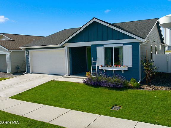 3rd image of 4831 E Dorado Ave