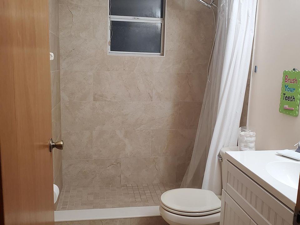 2nd image of 2962 SW Boxwood Cir