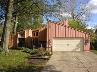 982 Bennett Dr, Elyria, OH 44035