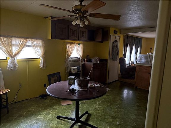 4th image of 626 Paradise Rd