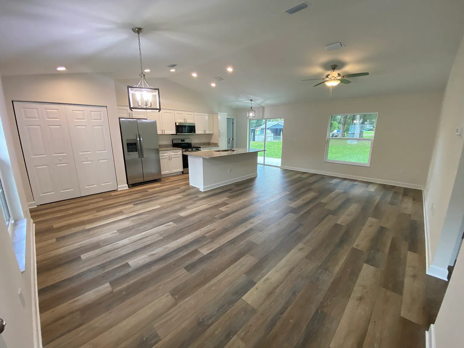 3 bed, 1308 sqft, $1,700 — Photo 3