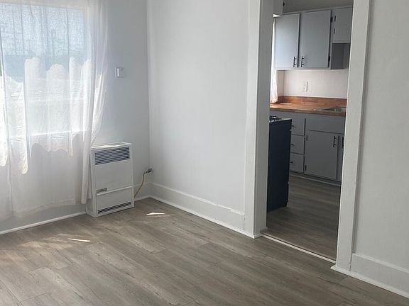 5th image of 729 Marine Ave #12