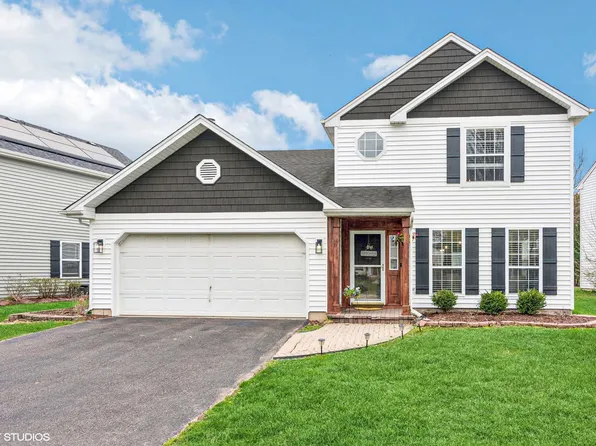 2421 Deerfield Dr, Aurora, IL 60506