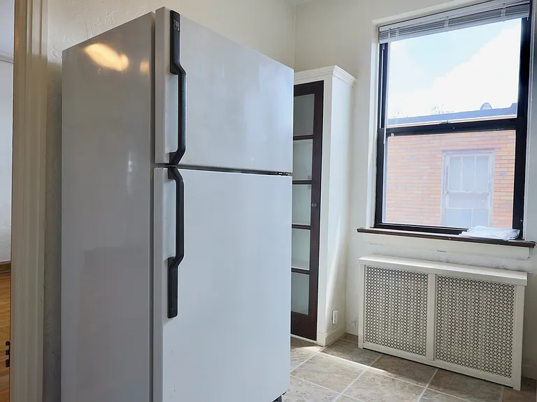 Apartments On Academy — Photo 34