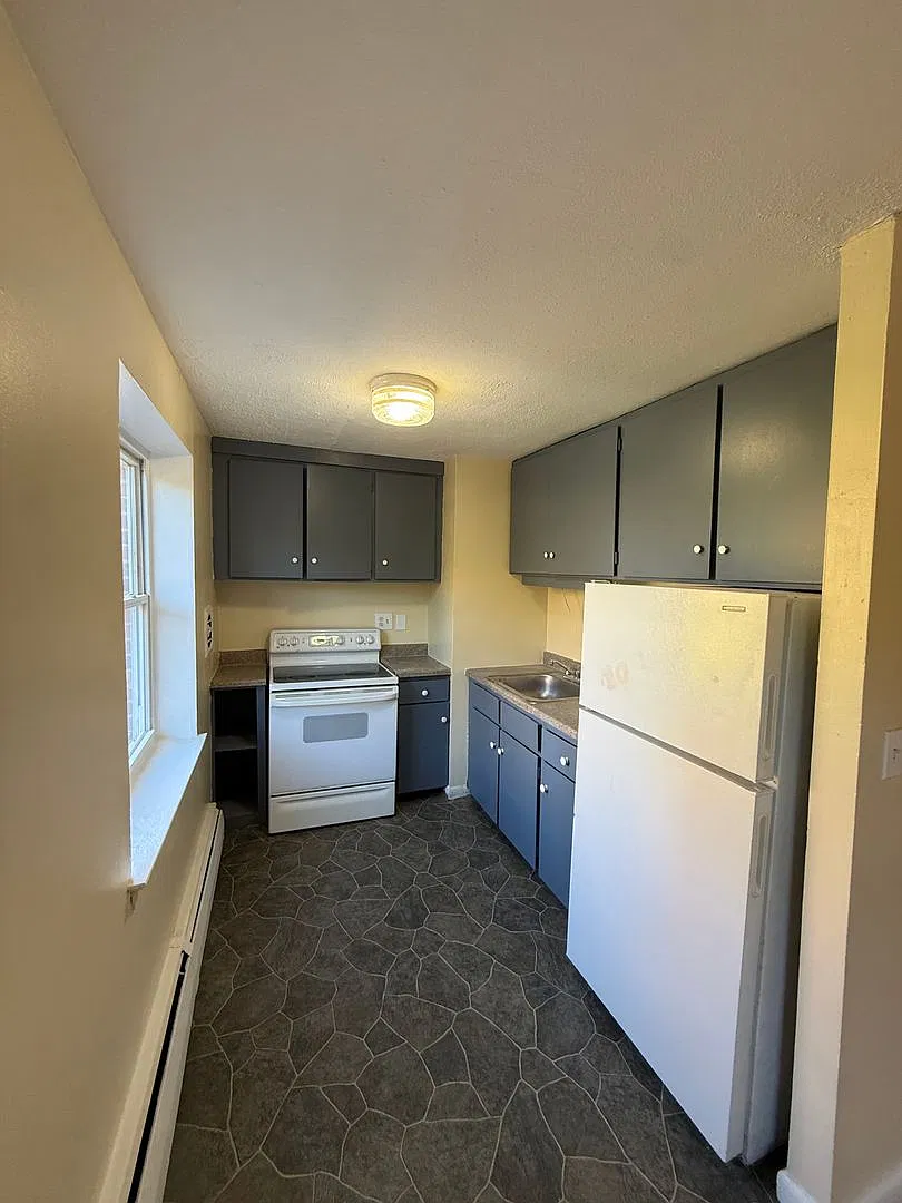 105 Preston St. — Photo 2