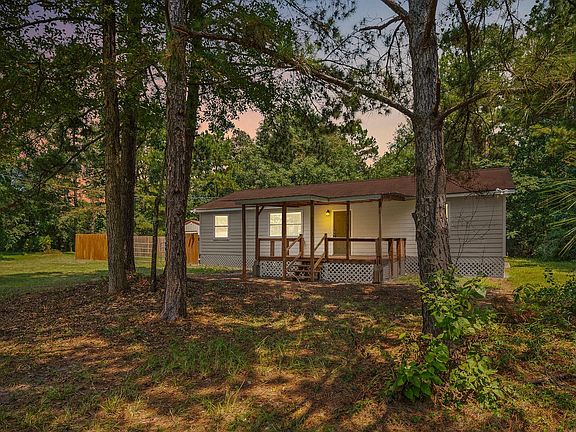 2nd image of 61 Hicks Loop W