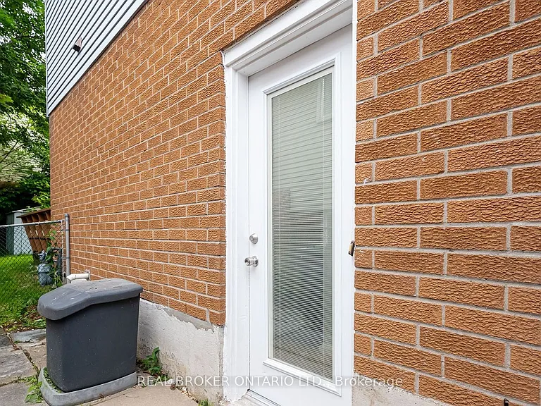 47 Rotary Dr — Photo 26