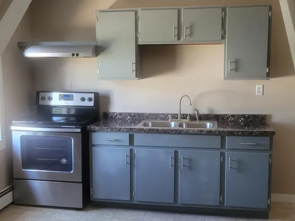 143 Central St #6, Woodsville, NH 03785