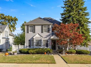 250 Chestnut St, Wyandotte, MI 48192