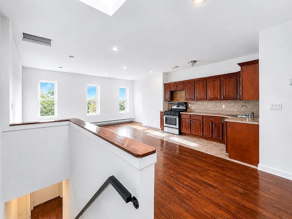 1st image of 120A Covert St #2B