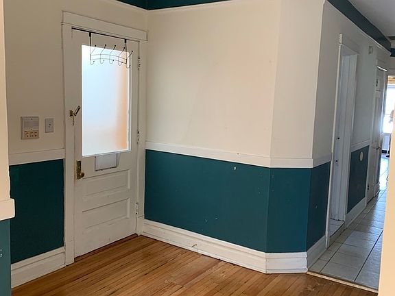 5th image of 5457 N Broadway St #2S