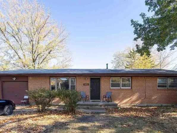 1432 University Dr, Manhattan, KS 66502