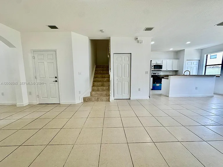 11240 SW 239th St — Photo 17