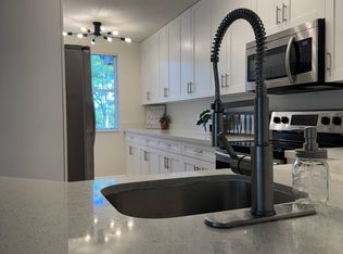 9033 Wiles Rd APT 208, Pompano Beach, FL 33067