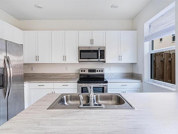 3rd image of 2649 SE 13th St #2649