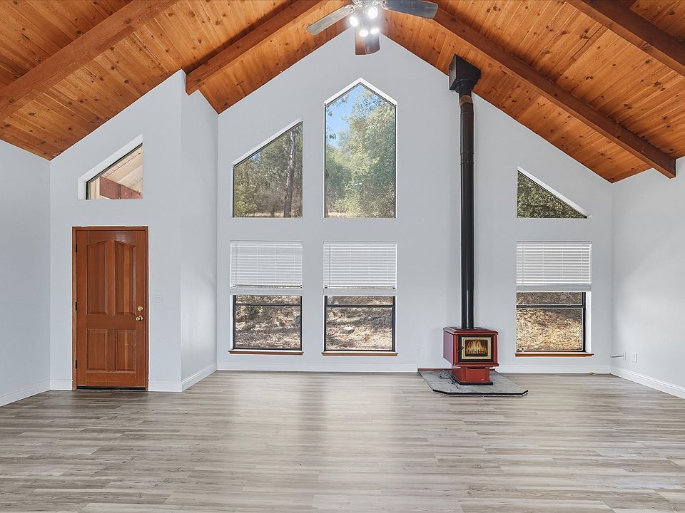 1st image of 29766 Tioga Dr