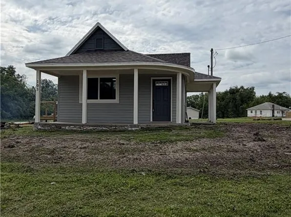 103 E St, Creighton, MO 64739