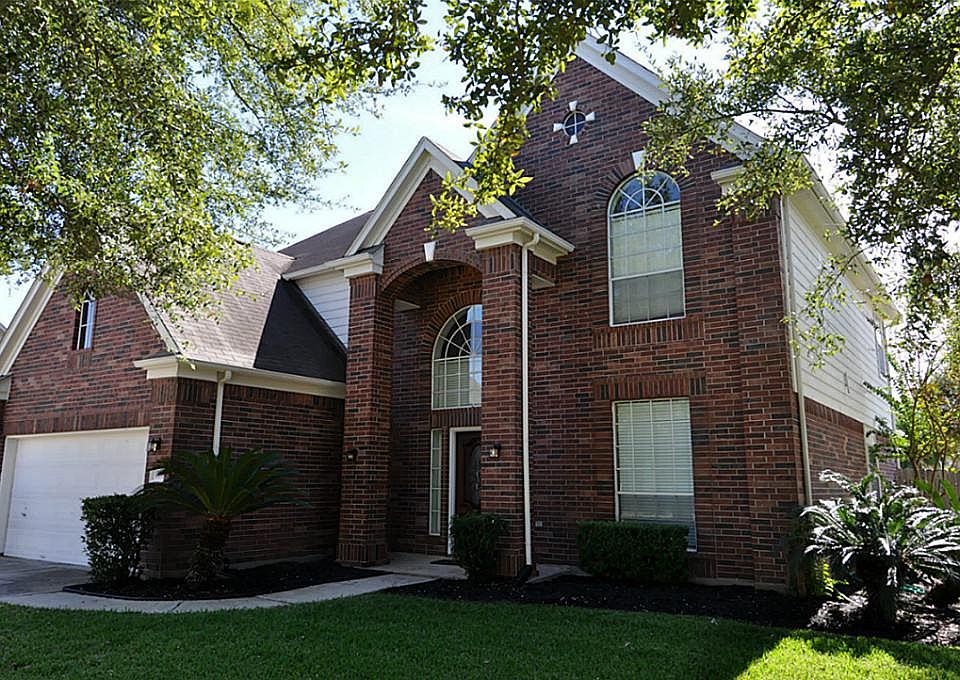 1st image of 17619 Magnolia Cir