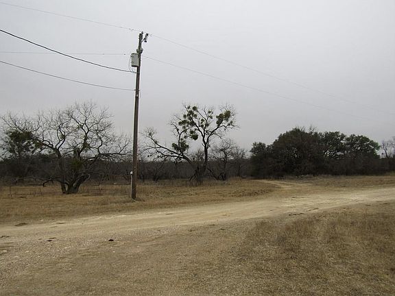 3rd image of 1720 County Road 227