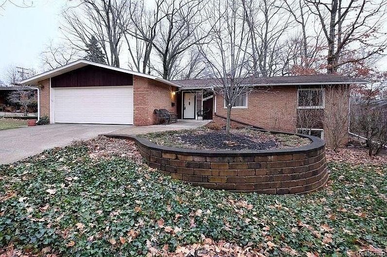 1st image of 1217 Meadowbrook Ave