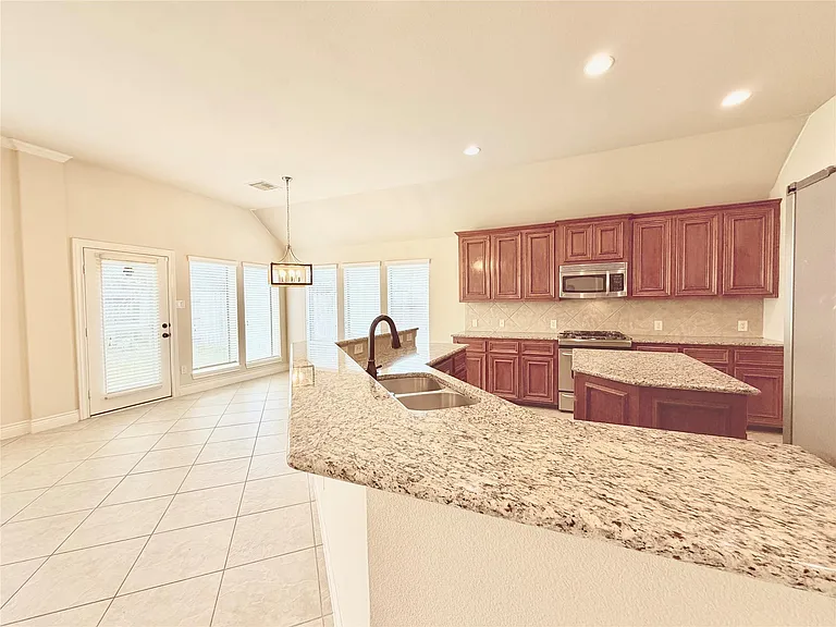 22015 Rustic Canyon Ln — Photo 11