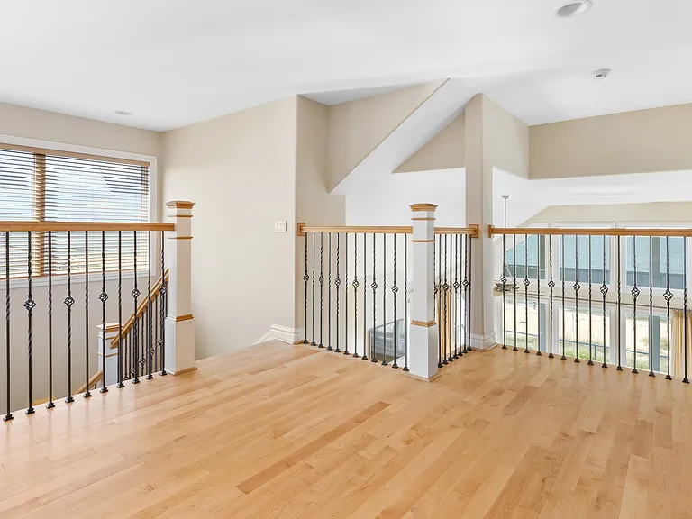 882 W Ocean View Ave — Photo 31