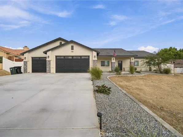 16323 Menahka Rd, Apple Valley, CA 92307