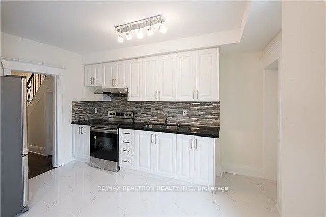 118 Chatham Ave — Photo 5