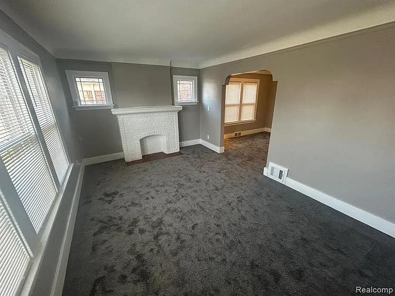 14716 Archdale St #1 — Photo 6