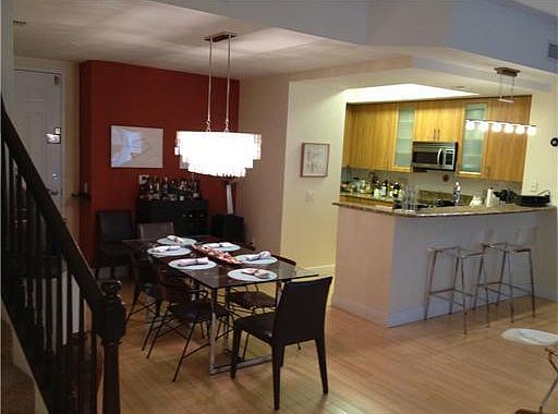 2nd image of 2633 NE 14th Avenue #105