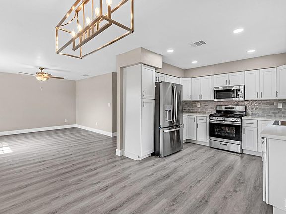 3rd image of 244 Trevino Ter