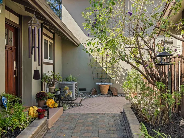2001 Countrywood Ct, Walnut Creek, CA 94598