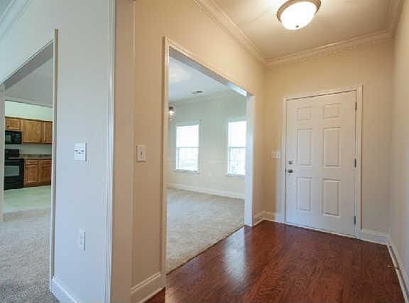 2nd image of 203 Wrennewood Ln
