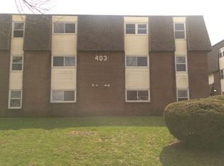 403 Edgebrook Dr, Champaign, IL 61820