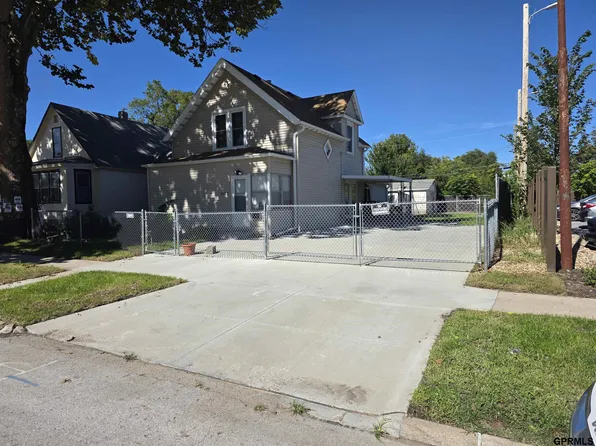 3012 Emmet St, Omaha, NE 68111