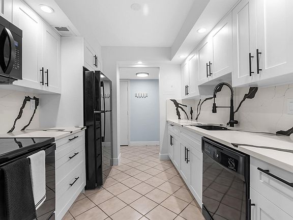 4th image of 950 Ponce De Leon Rd APT 207
