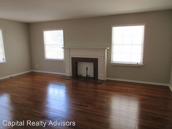 2nd image of 1818 E 5th St APT 1