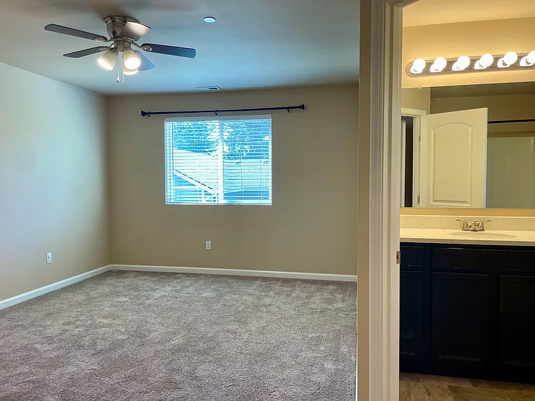 102 Alpha Ln — Photo 8