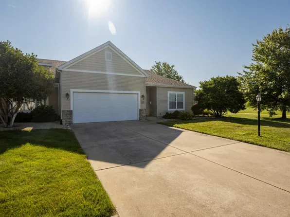 175 Oakdale St, Kouts, IN 46347