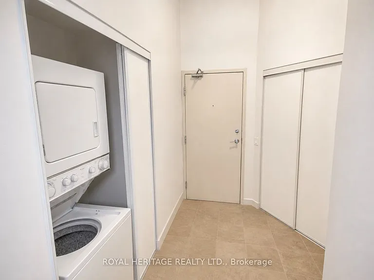 373 Front St W #102 — Photo 7