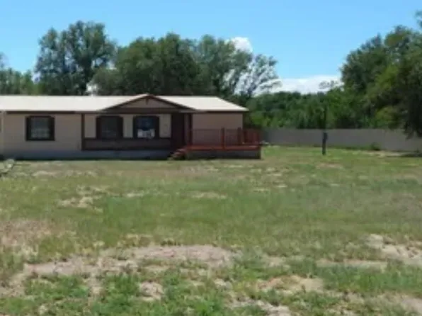 303 Peyton Rd, Los Lunas, NM 87031